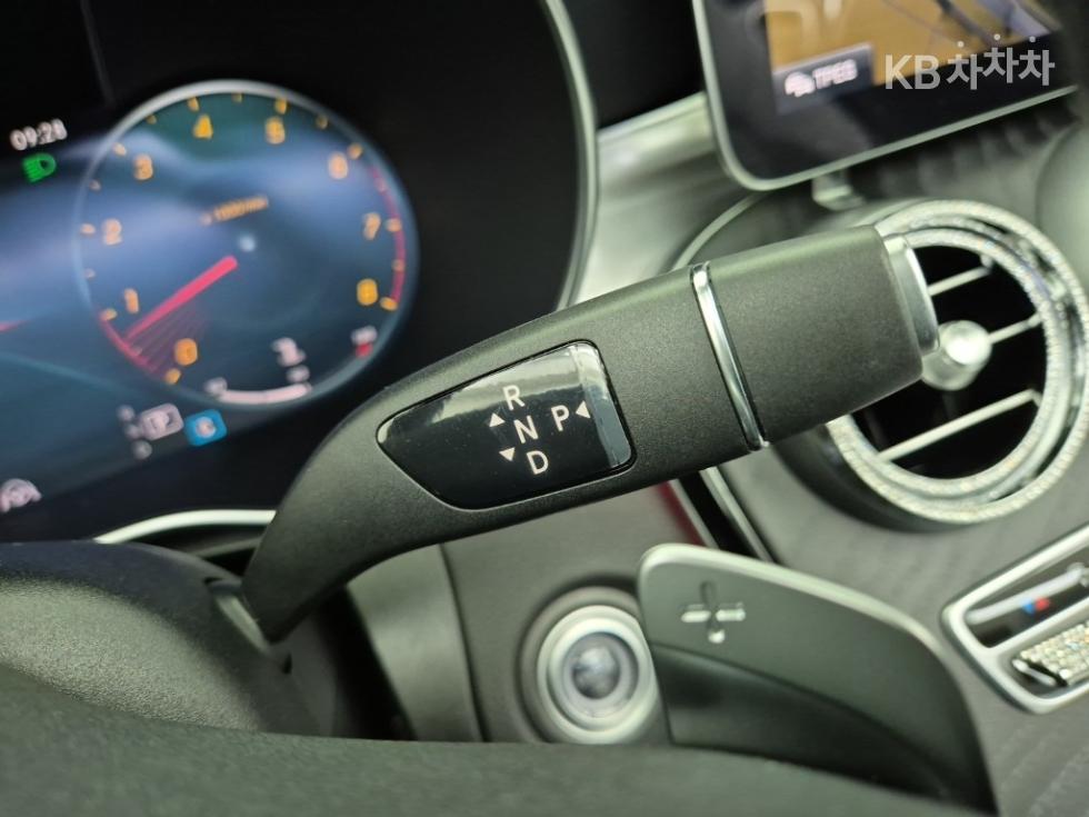 2023 - mercedes-benz c-class