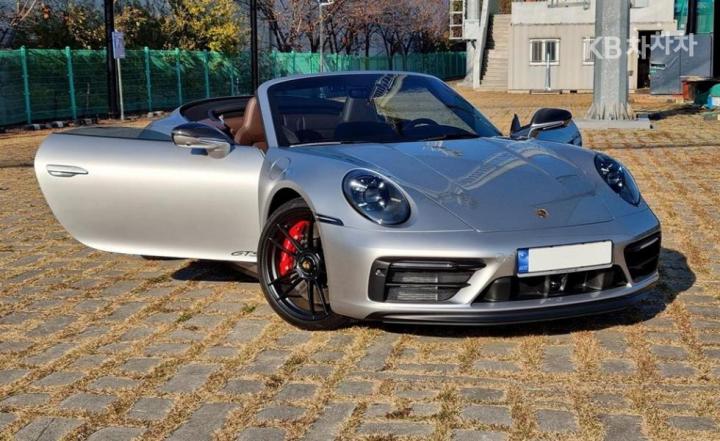 Porsche Carrera 911 992 4 GTS Cabriolet 5