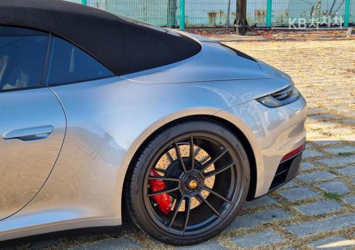 Porsche Carrera 911 992 4 GTS Cabriolet 6