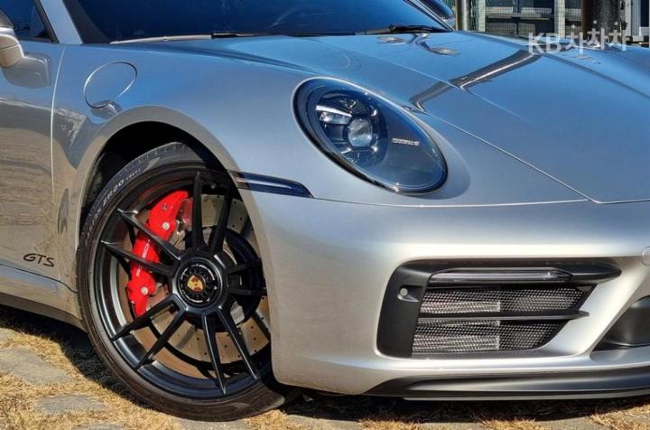 Porsche Carrera 911 992 4 GTS Cabriolet 7