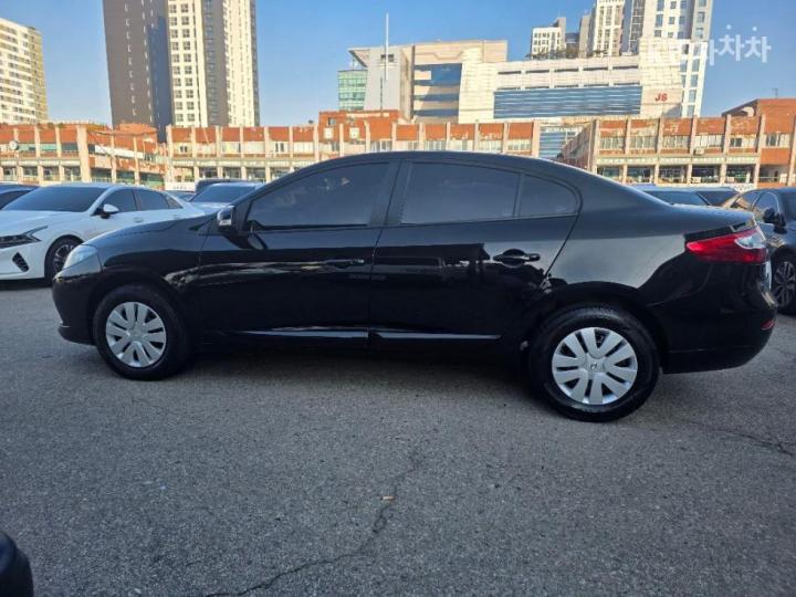 Renault SM3 Neo PE 10