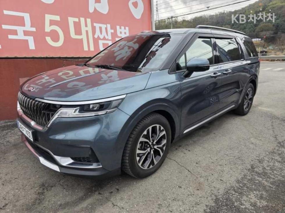 2021 - kia carnival