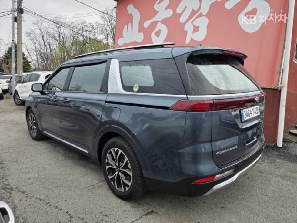 2021 - kia carnival