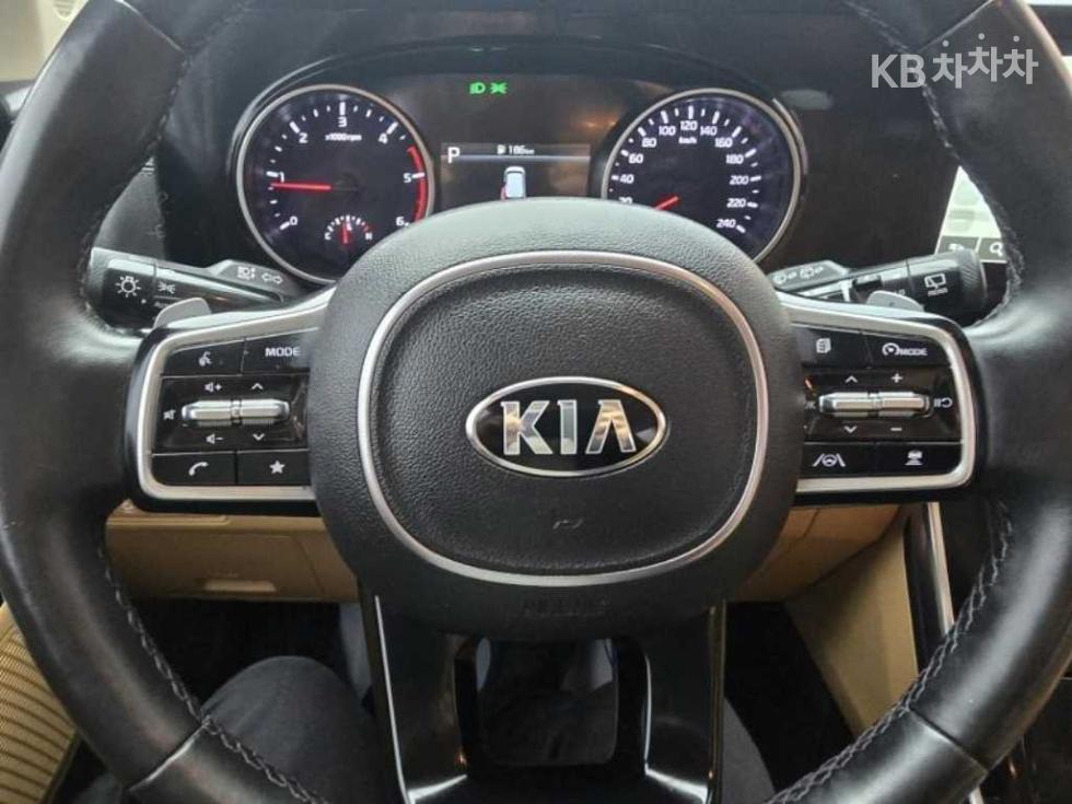 2021 - kia carnival
