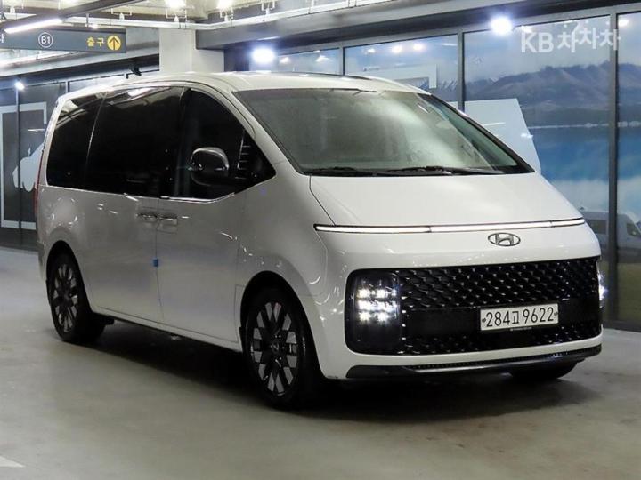 Hyundai Staria 모빌리티 7 — foto 1