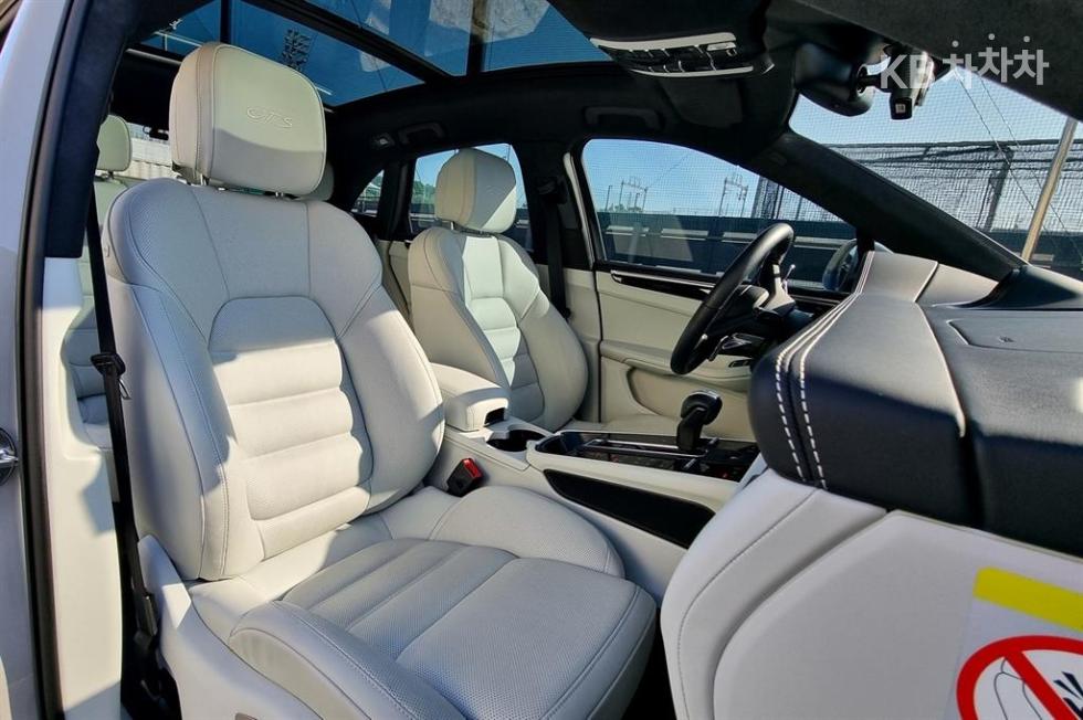 Porsche Macan — miniaturë 10