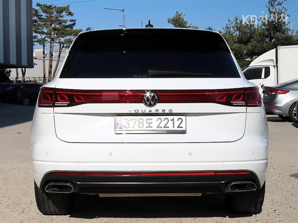 2024 - volkswagen touareg