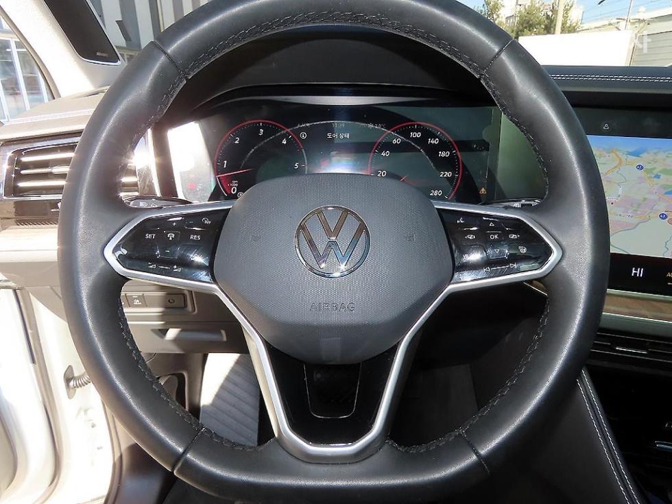 2024 - volkswagen touareg
