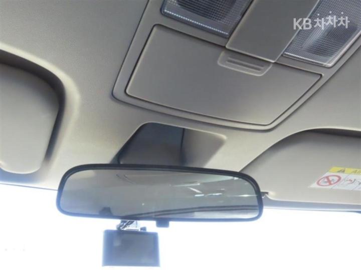 Kia Ray 1.0 Gasoline Van 2 Seater Prestige Special - фото 9