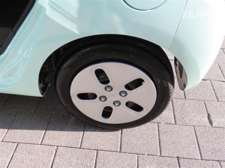 Kia Ray 1.0 Gasoline Van 2 Seater Prestige Special - фото 16