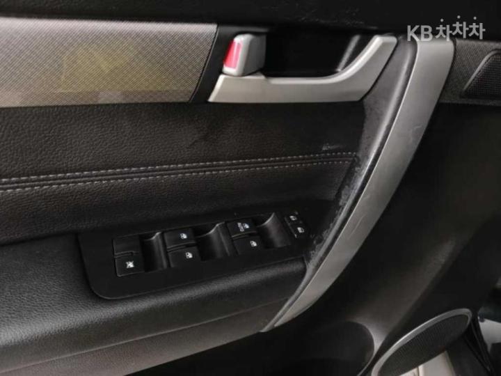 Chevrolet Captiva New 2.0 LTZ 10