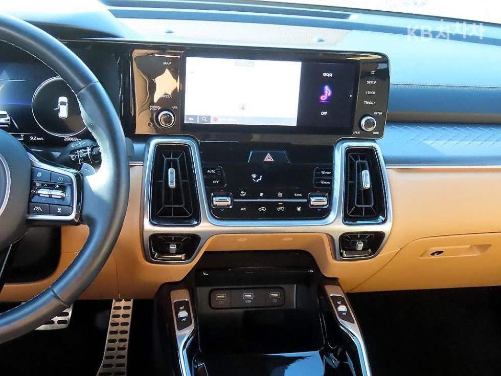 2021 - kia sorento