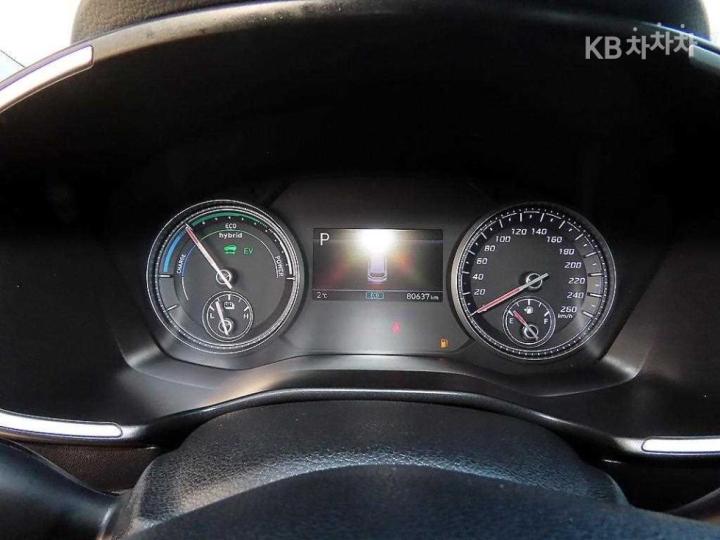 Hyundai Santa Fe TM Hybrid 1.6 HEV 4WD Exclusive 10