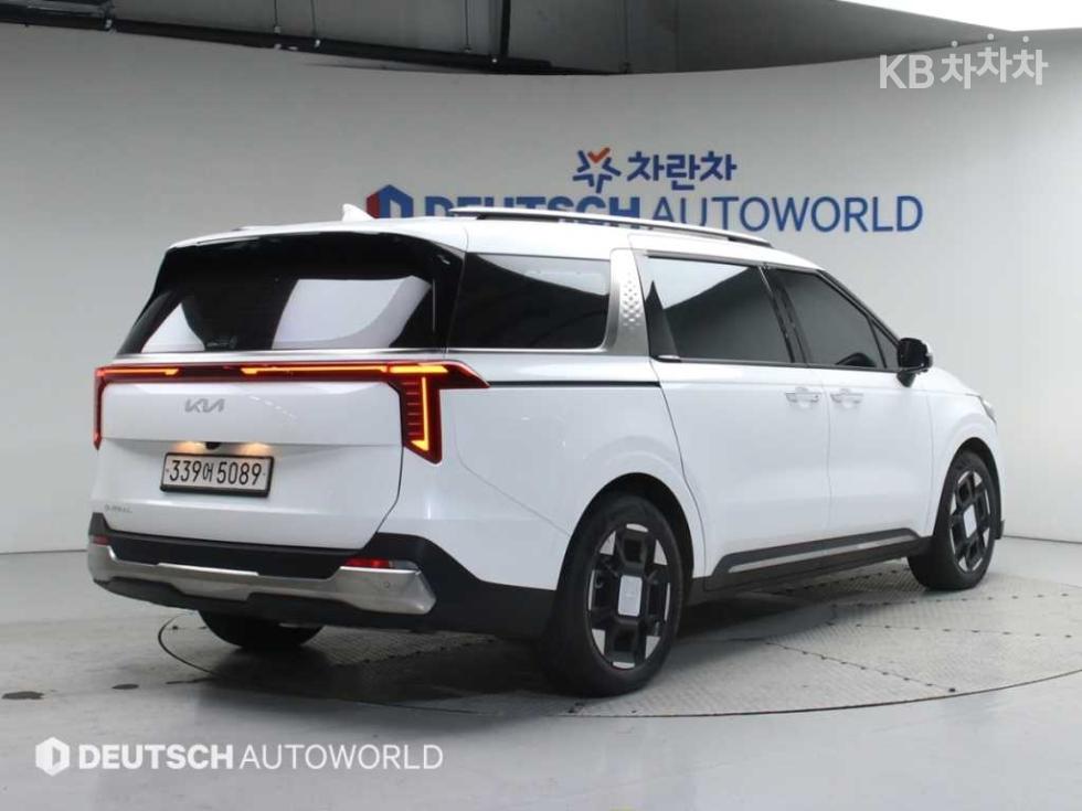 2025 - kia carnival