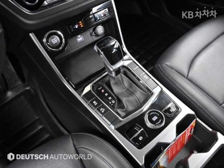 KG Mobility (Ssangyong) Korando Beautiful 1.5 GDi Turbo 2WD C5 10