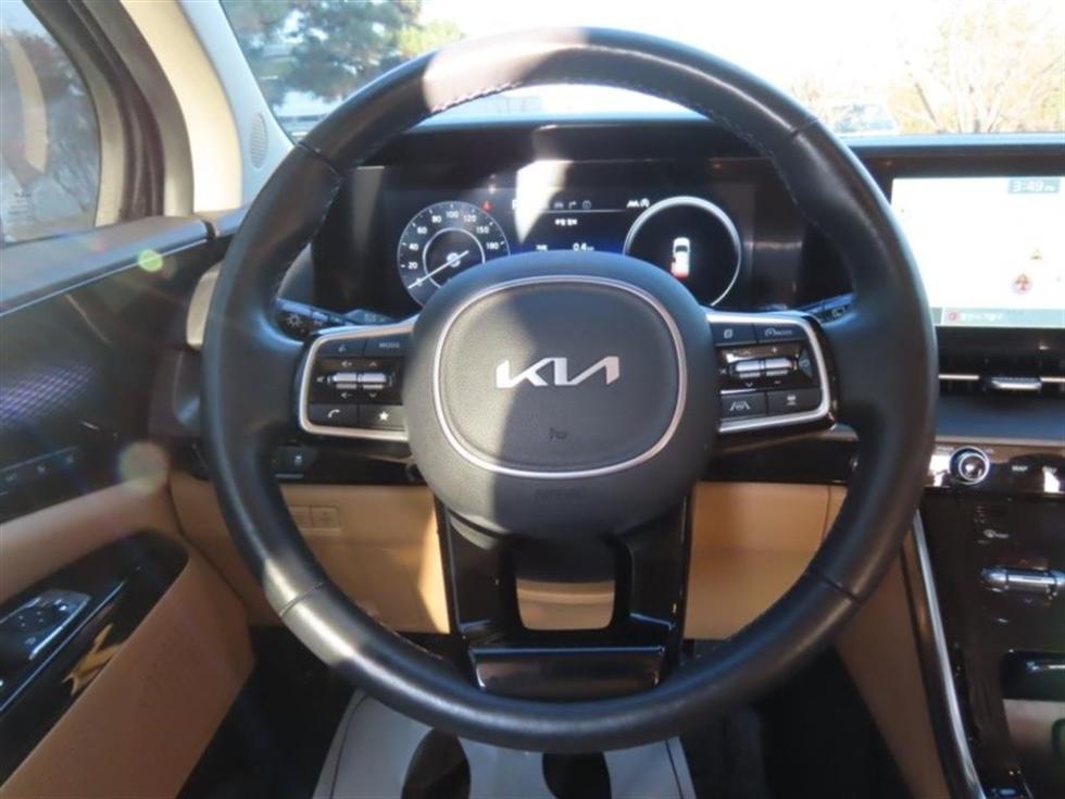 2023 - kia carnival