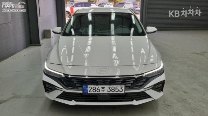 Hyundai Avante 1.6 Gasoline Smart - фото 3