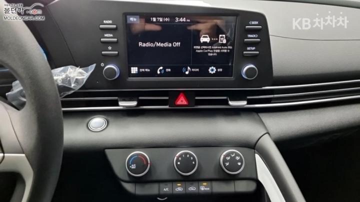 Hyundai Avante 1.6 Gasoline Smart - фото 12