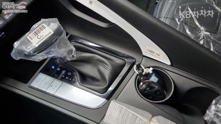 Hyundai Avante 1.6 Gasoline Smart - фото 14