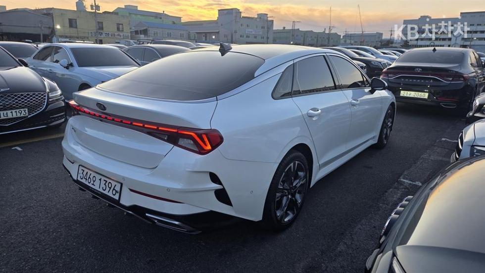 2020 - kia k5
