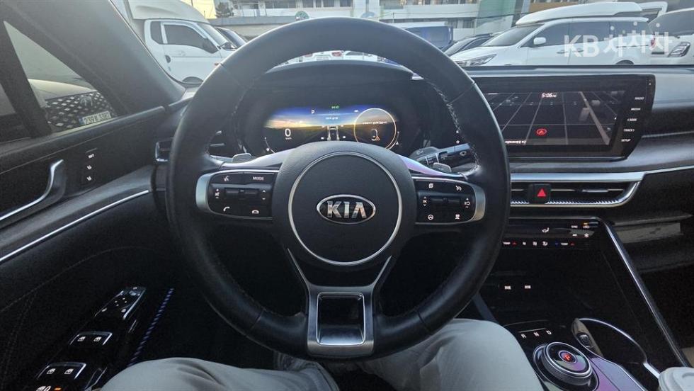 2020 - kia k5