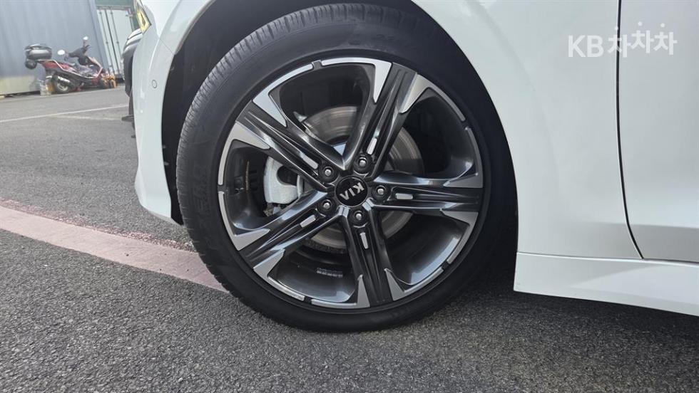 2020 - kia k5