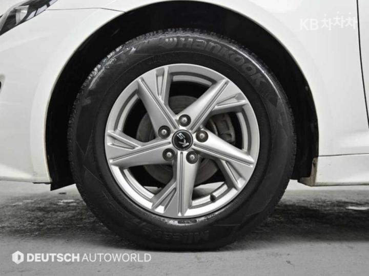 Kia K5 2.0 LPI Deluxe 6