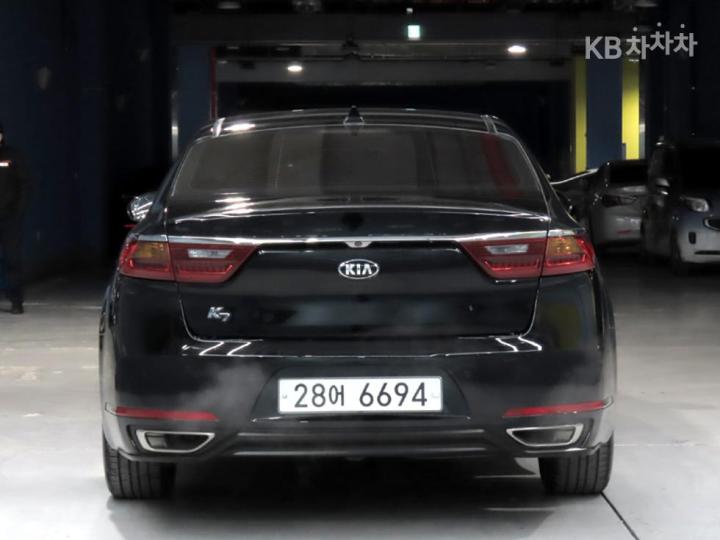 Kia K7 3.0 LPI Luxury 4
