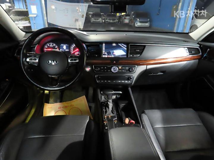 Kia K7 3.0 LPI Luxury 6