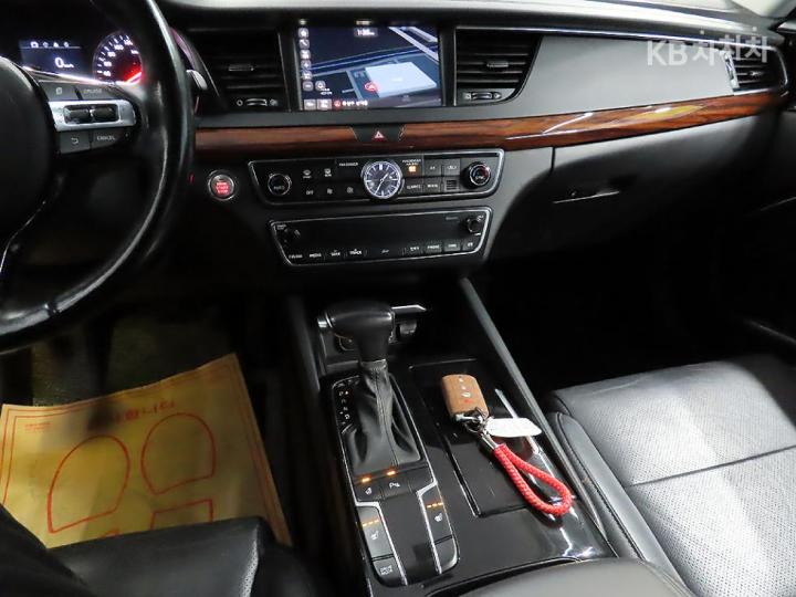 Kia K7 3.0 LPI Luxury 10