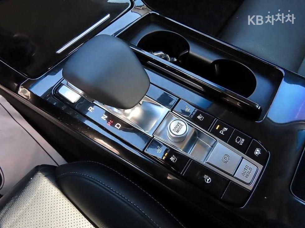 2020 - kia k7