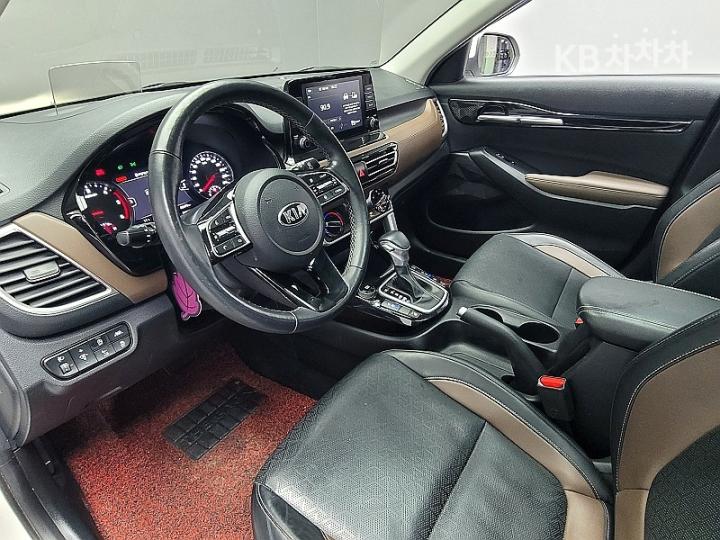 Kia Seltos 1.6 Diesel 4WD Noblesse 6