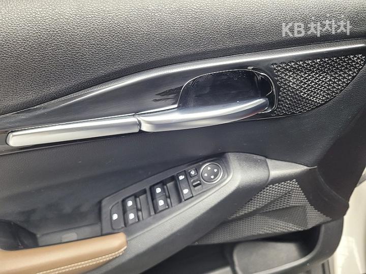 Kia Seltos 1.6 Diesel 4WD Noblesse 7