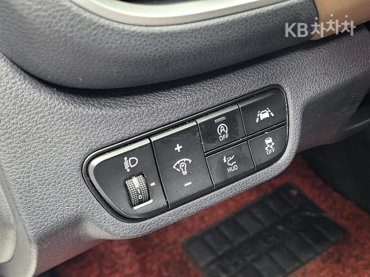 Kia Seltos 1.6 Diesel 4WD Noblesse 8