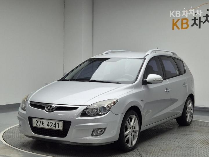 Hyundai i30 i30cw 1.6 VGT Luxury 2