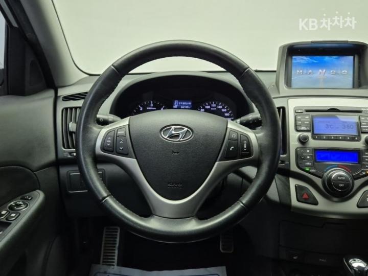 Hyundai i30 i30cw 1.6 VGT Luxury 10