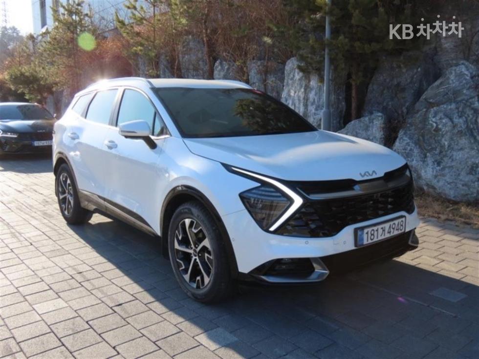 2022 - kia sportage