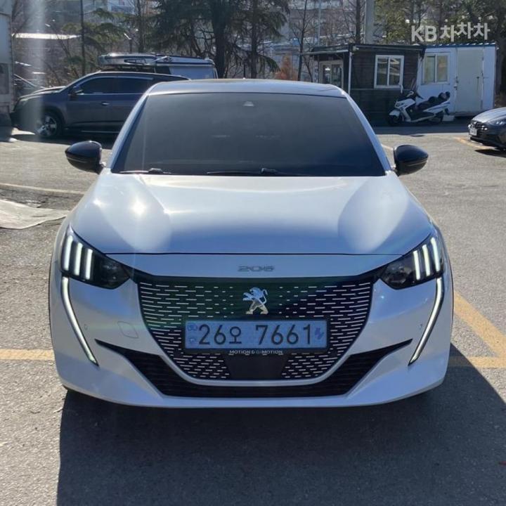 Peugeot 208 e- GT Line 3