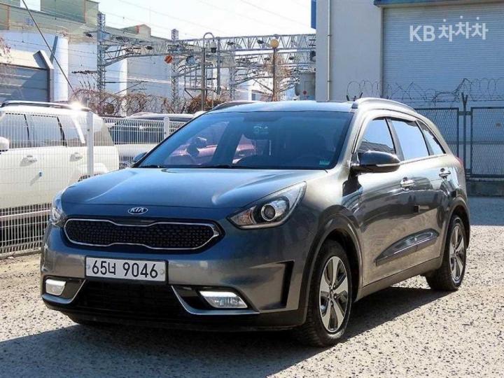 Kia Niro 1.6 Prestige 3