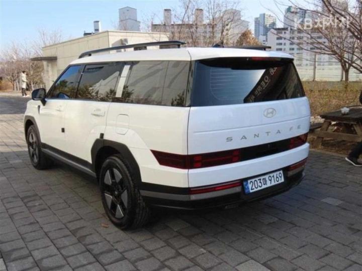 Hyundai Santa Fe 1.6T HEV 2WD Prestige - фото 4