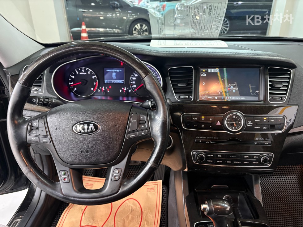 2014 - kia k7