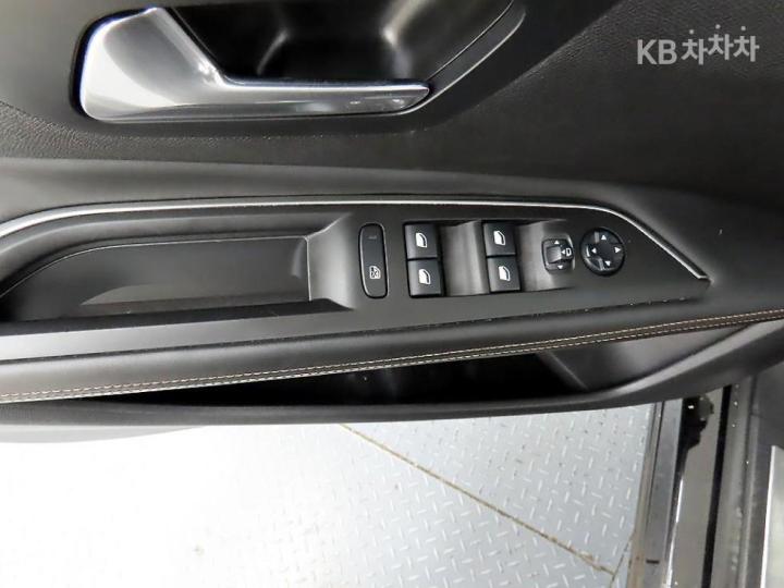 Peugeot 3008 1.6 BlueHDi Allure - фото 11