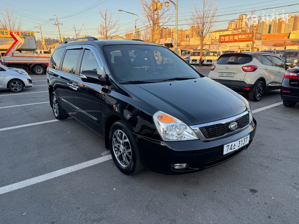 2014 - kia carnival
