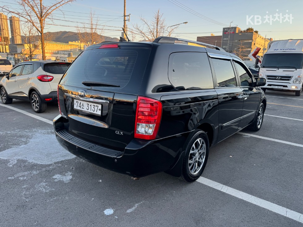 2014 - kia carnival