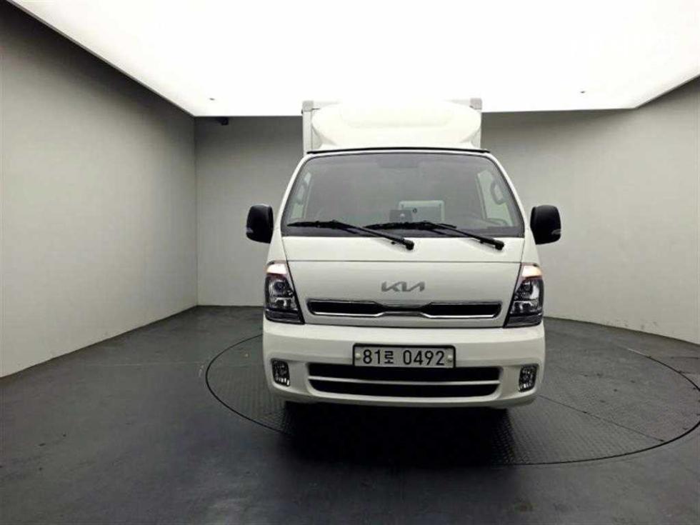 2024 - kia bongo iii