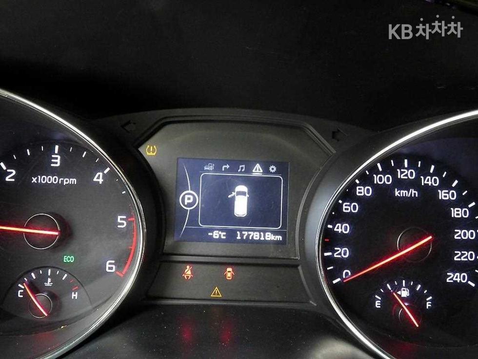 2016 - kia carnival
