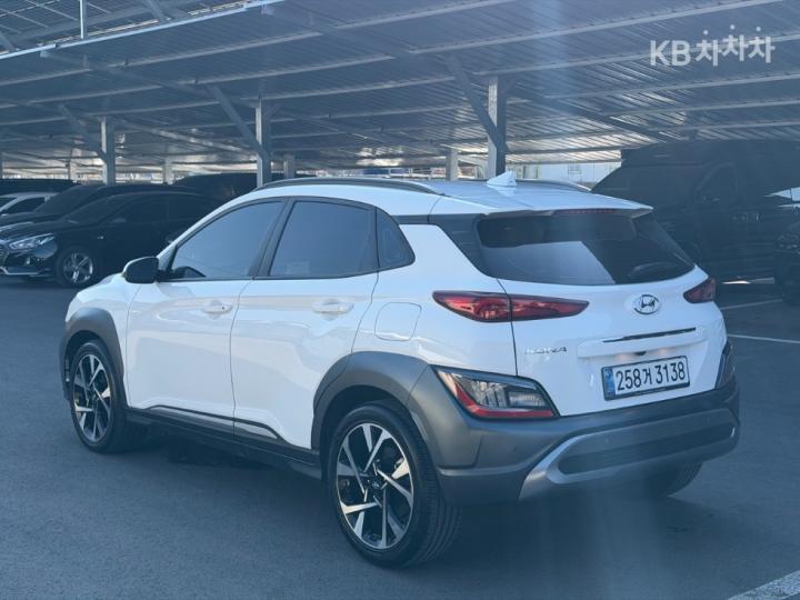 Hyundai Kona 1.6 Gasoline Turbo 2WD Inspiration 5