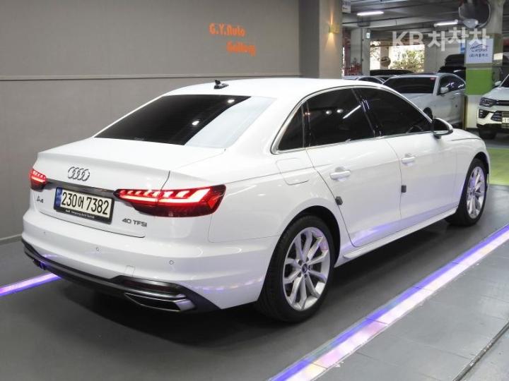 Audi A4 B9 40 TFSI 4