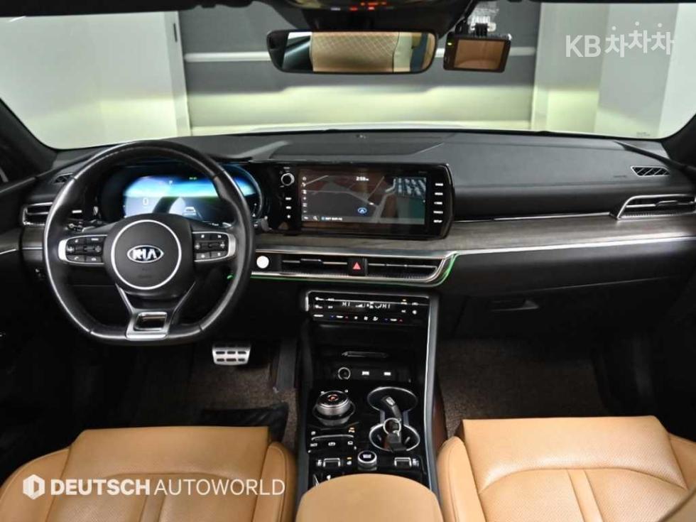 2021 - kia k5