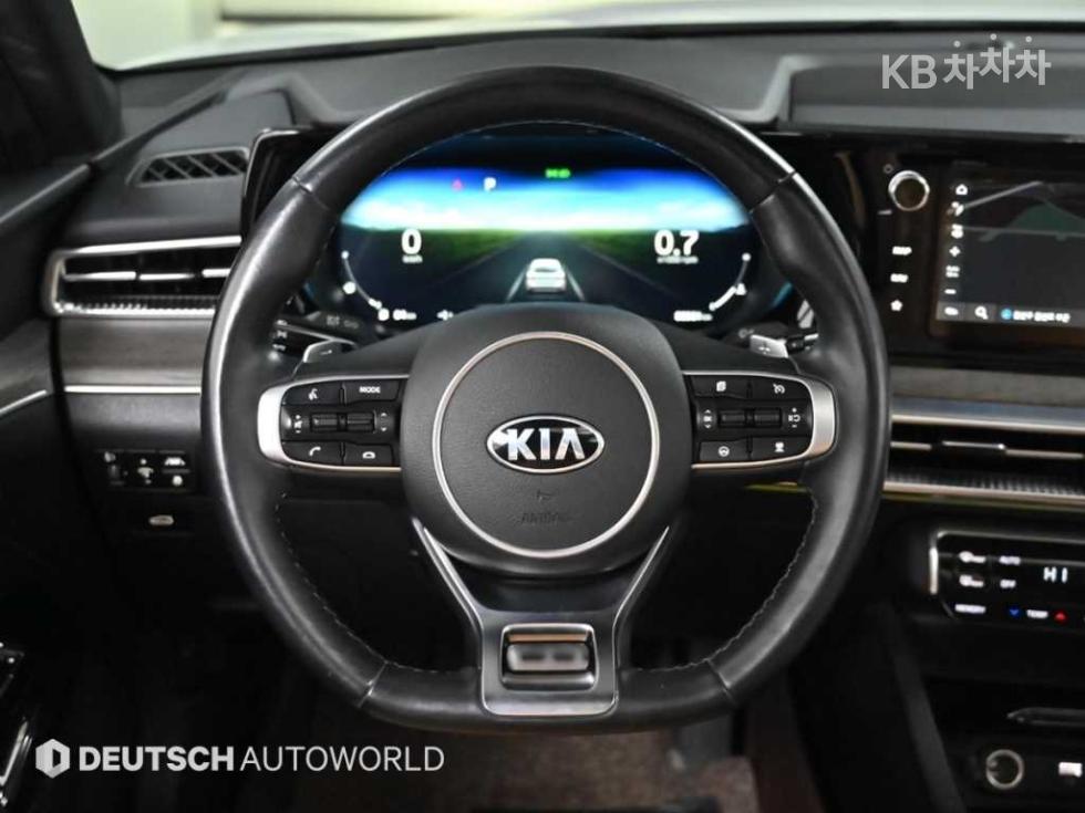 2021 - kia k5
